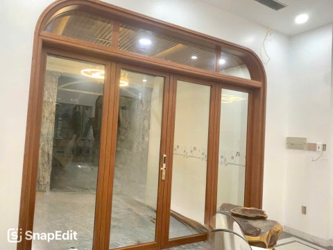 Thi Công Cửa Nhôm Tại Huyện Hóc Môn 